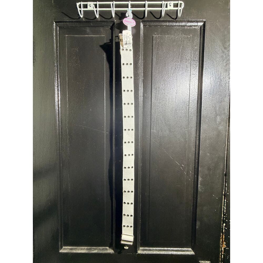 Vintage White Xhilaration Belt